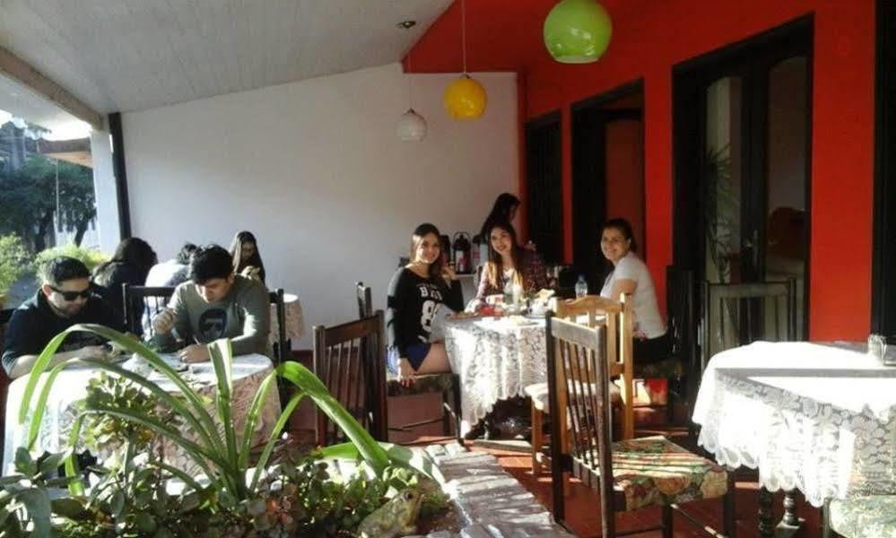 Costanera Hostel อะซุนซิออง ภายนอก รูปภาพ