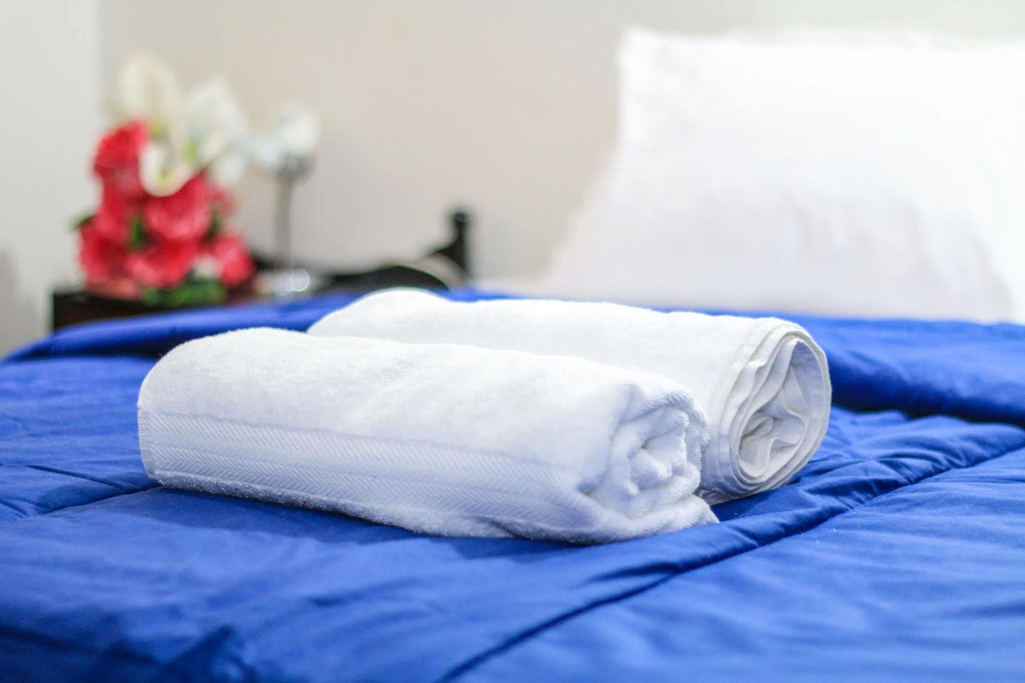 Costanera Hostel อะซุนซิออง ภายนอก รูปภาพ