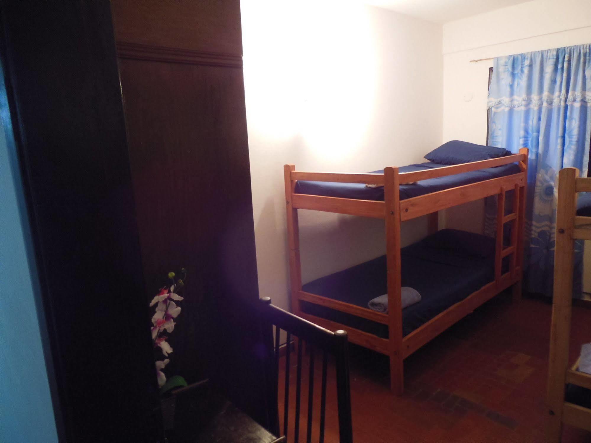 Costanera Hostel อะซุนซิออง ภายนอก รูปภาพ
