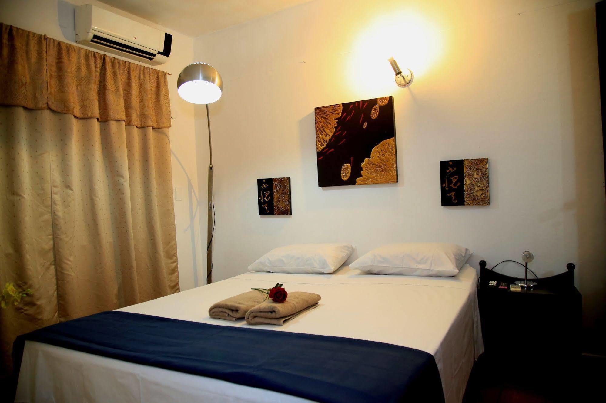 Costanera Hostel อะซุนซิออง ภายนอก รูปภาพ